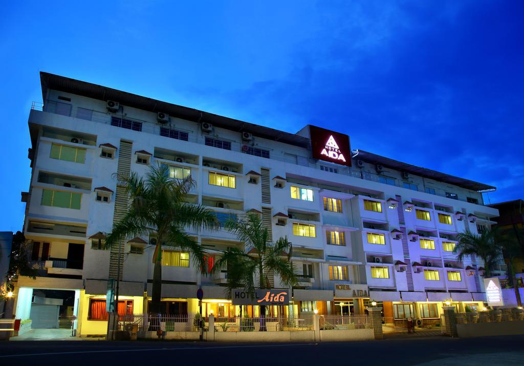 Hotel Aida Kottayam Buitenkant foto