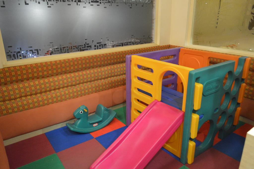 Hotel Aida Kottayam Buitenkant foto