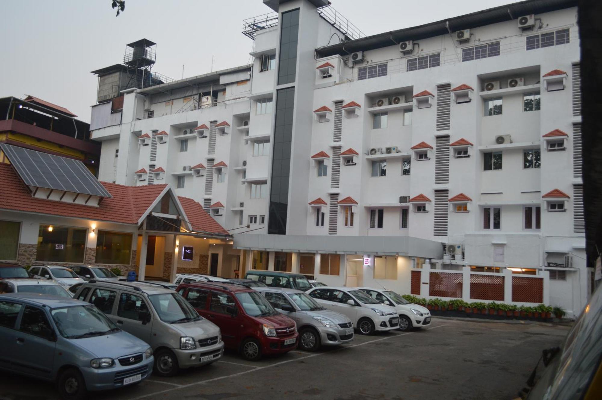 Hotel Aida Kottayam Buitenkant foto