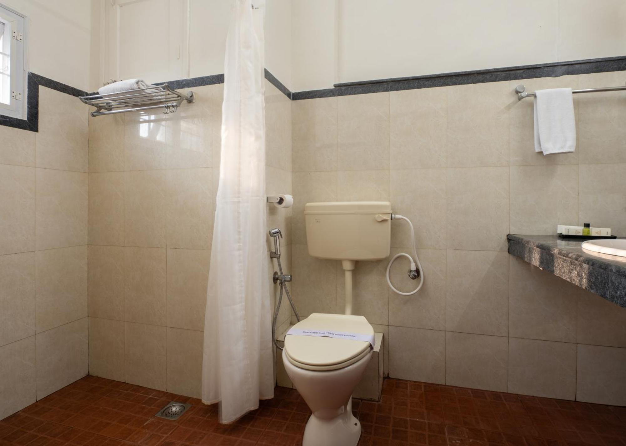 Hotel Aida Kottayam Buitenkant foto