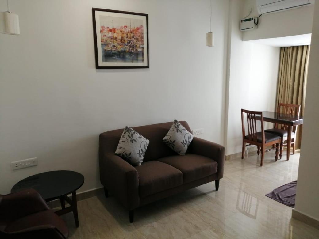 Hotel Aida Kottayam Buitenkant foto